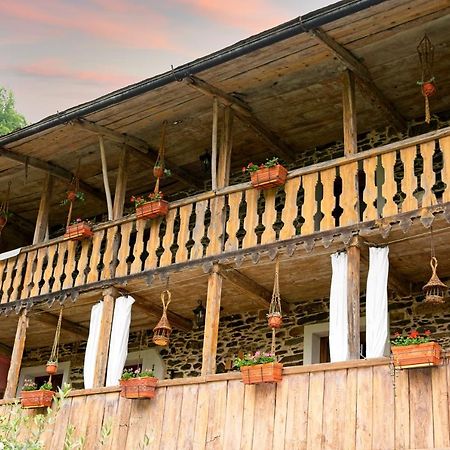 Shanty Calasca-Castiglione ภายนอก รูปภาพ