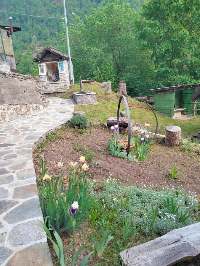 Shanty Calasca-Castiglione ภายนอก รูปภาพ